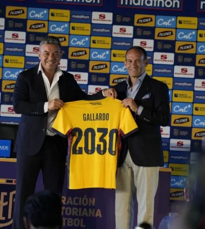 “No es el momento”, respondió Marcelo Gallardo a la dirigencia de River Plate el jueves último. La eliminación en la Copa Sudamericana sumada a los pésimos resultados en el torneo local (después de gastar 68 millones de dólares en el reciente mercado marcha 14to. En la Zona B) llevaron al club Millonario a ofrecerle al Muñeco una tercera etapa como técnico de la institución tras la salida de Eduardo Coudet.